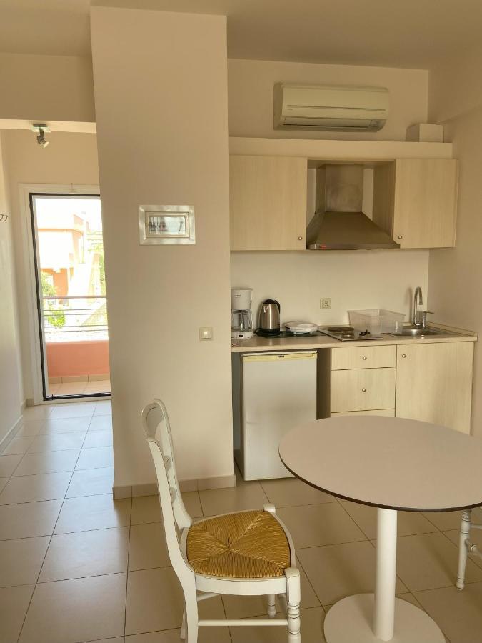 Casa Di Terra Apartman Gíthio Kültér fotó